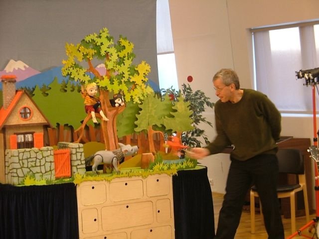 Sýningin Pönnukakan hennar Grýlu í Álfagerði