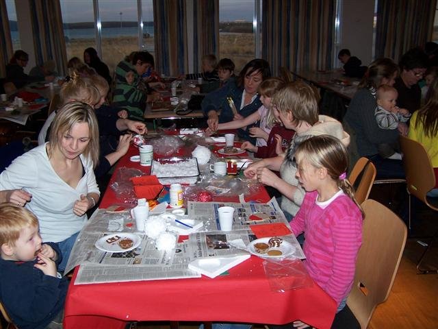 Jólaföndurstund í Stóru-Vogaskóla