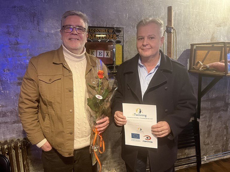 Til hamingju Stóru-Vogaskóli