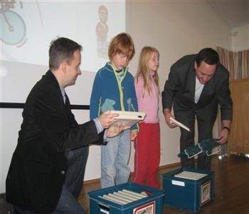 Góð gjöf til Stóru- Vogaskóla