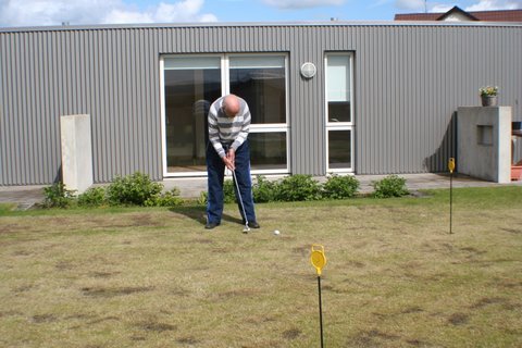 Púttvöllur við Álfagerði.