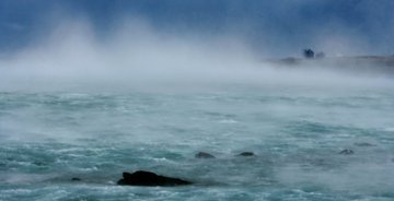 Ofsaveður í nótt og fyrramálið