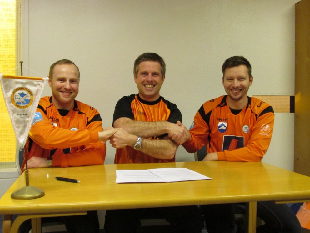 Sveitarfélagið og Meistaraflokkur Þróttar skrifuðu undir samstarfssamning