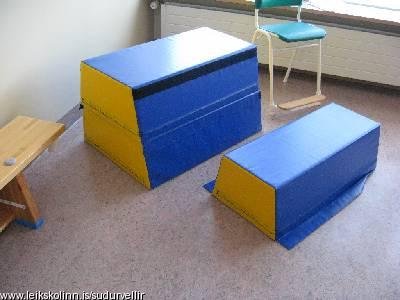 GJAFMILT FORELDRAFÉLAG!