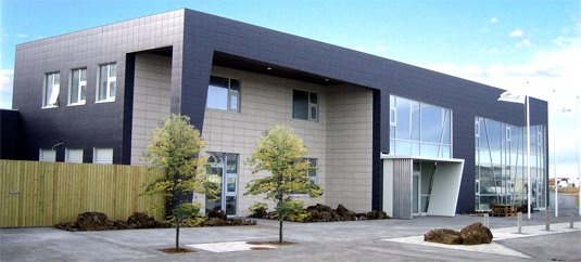 Nesvellir vígðir í dag