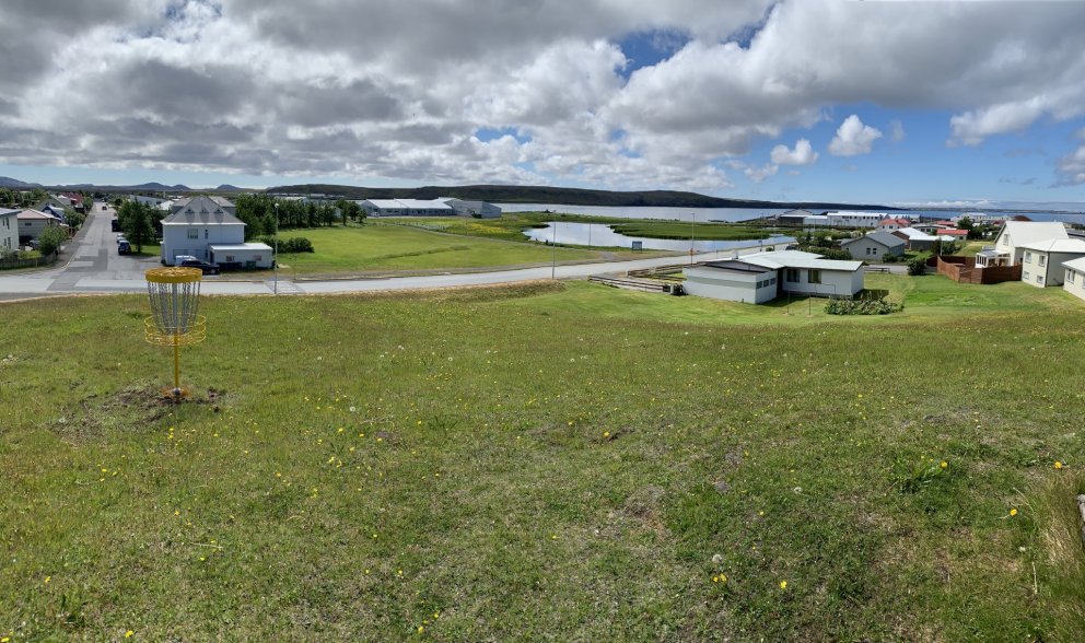 Útsýnið af annarri holu er ekkert slor