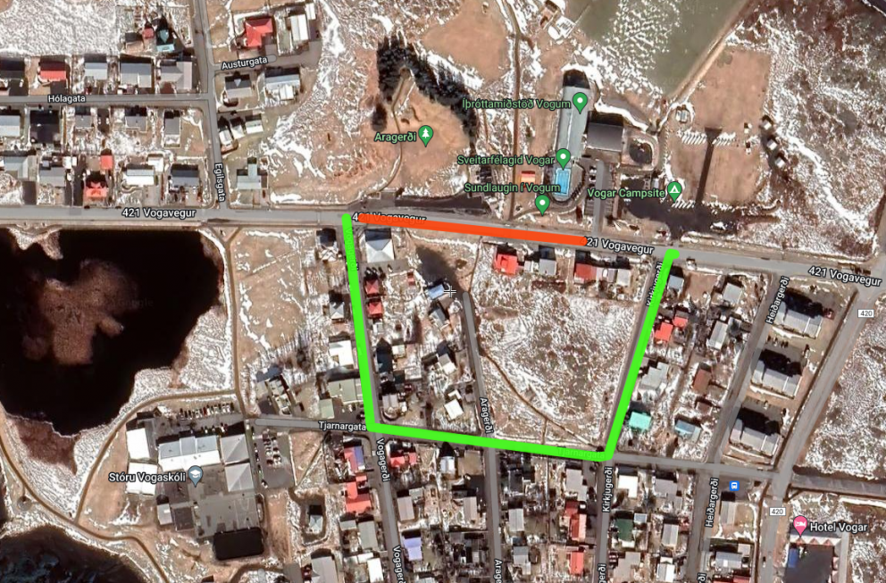 Hjáleið er merkt með grænum.