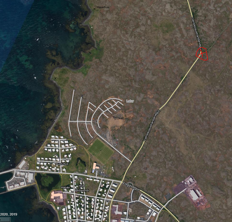 staðsetning viðburðar (rauður kross).