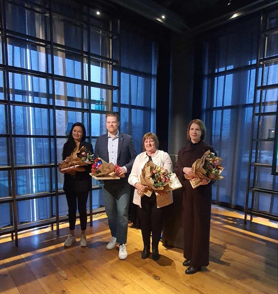 Fulltrúar sveitarfélaganna sem hlutu viðurkenningu árið 2024