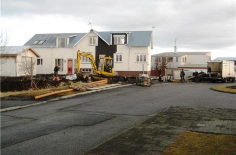 Framkvæmdir á fullu við sögufrægt hús