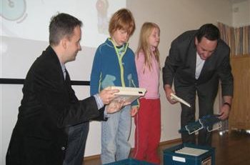 Góð gjöf til Stóru- Vogaskóla