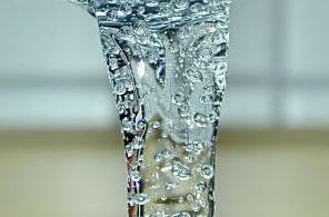 Ath! Lokað verður fyrir kalda vatnið í Brekkugötu á morgun kl. 9