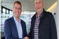 Samið um ljós­leiðara­væðingu Voga