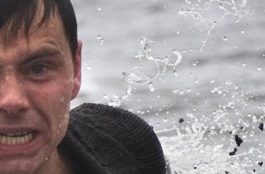 21 MANNS SAKNAÐ- Einleikur um epíska ævi Séra Odds V. Gíslasonar