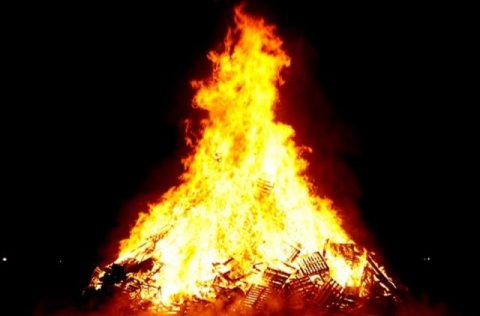 Áramótabrennu aflýst