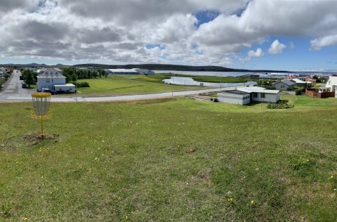 Útsýnið af annarri holu er ekkert slor