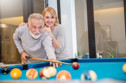 Boran opnar fyrir heldri borgara